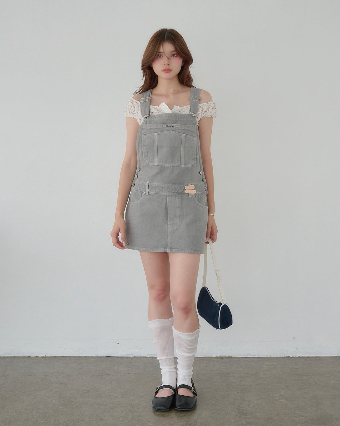 BLOSSOM U-NECK TOP