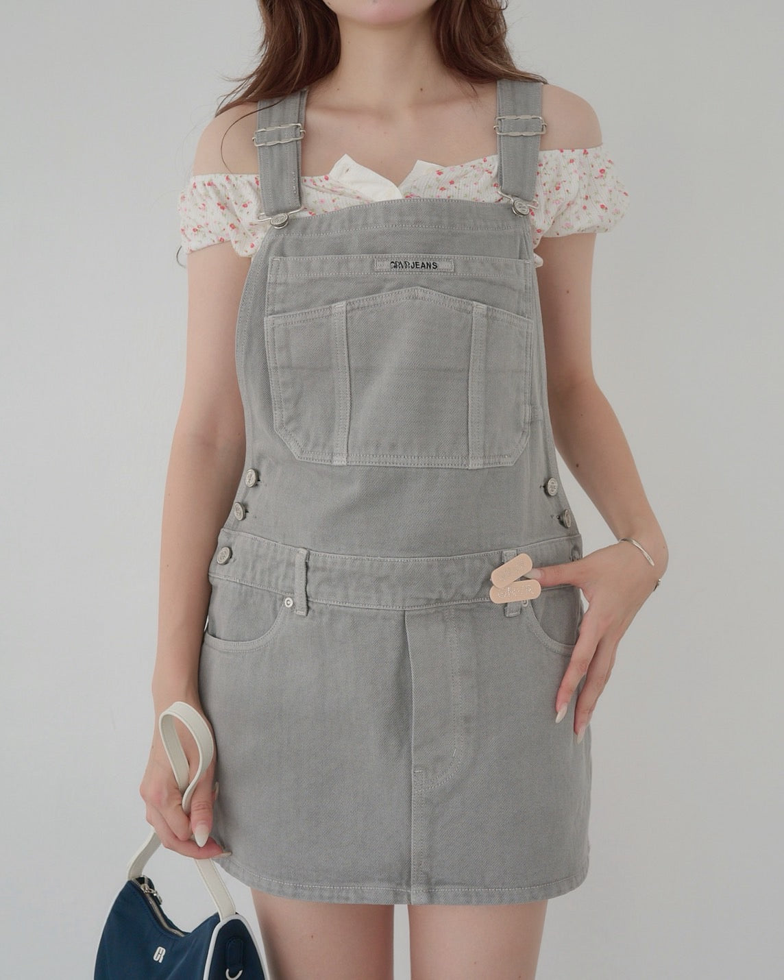 BLOSSOM U-NECK TOP