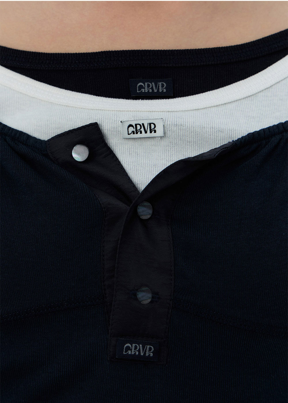 JOEY U-NECK TOP