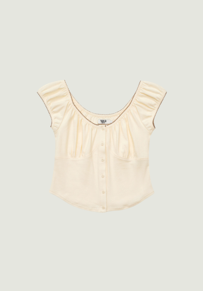 APRIL U-NECK T-SHIRT