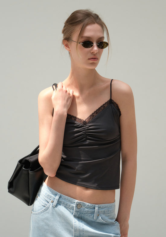 GLIM LACE SLEEVELESS