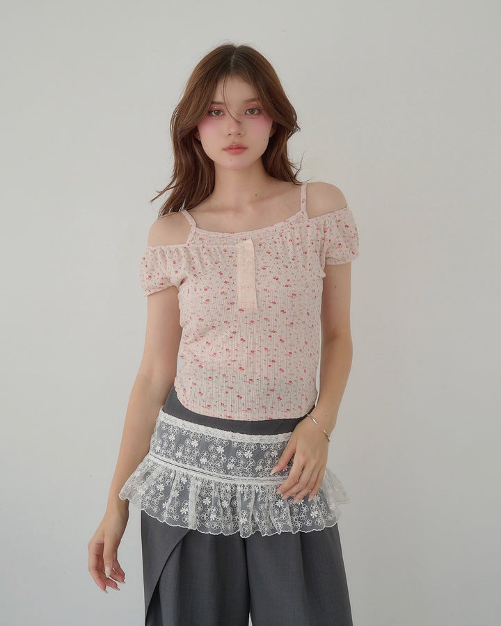 BLOSSOM U-NECK TOP