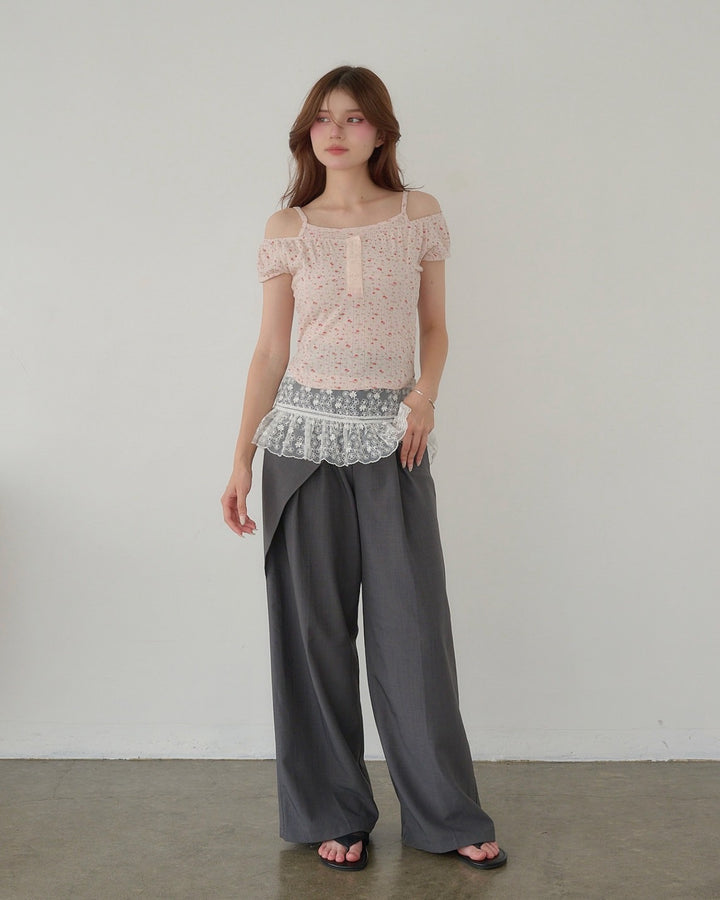 BLOSSOM U-NECK TOP