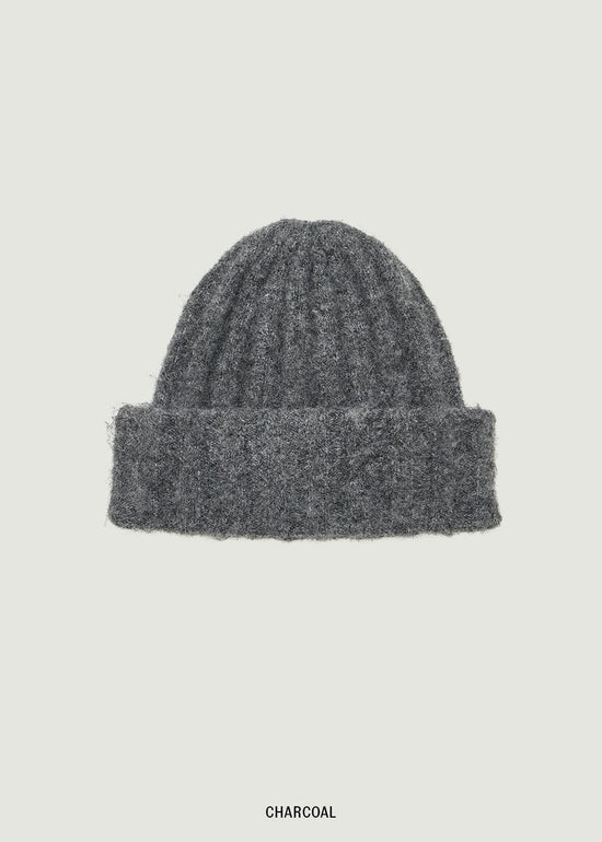 HUG BEANIE
