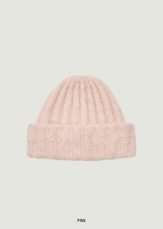 HUG BEANIE