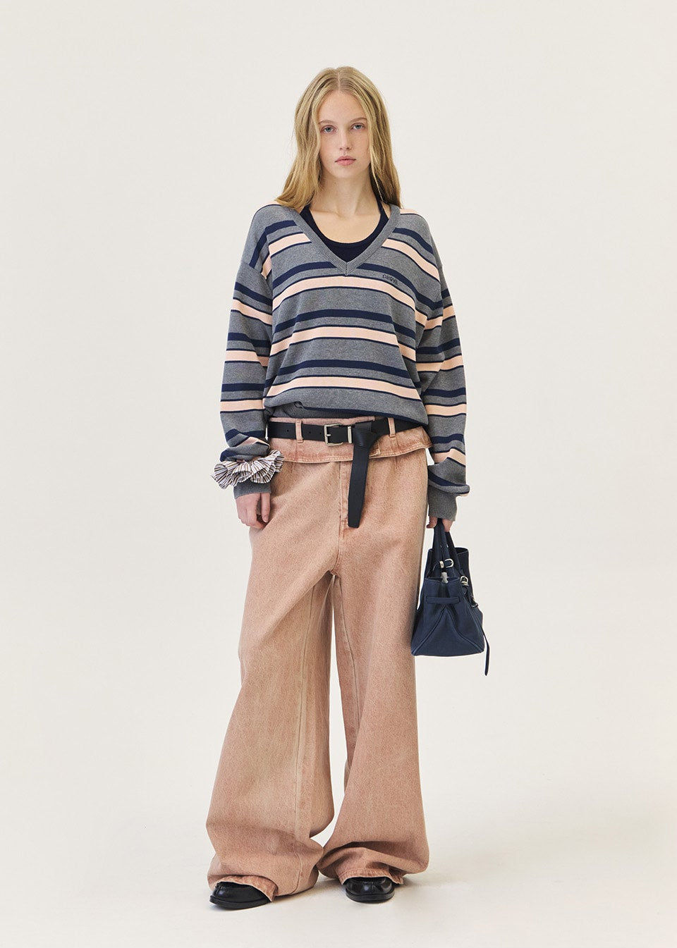 SANDY V-NECK KNIT